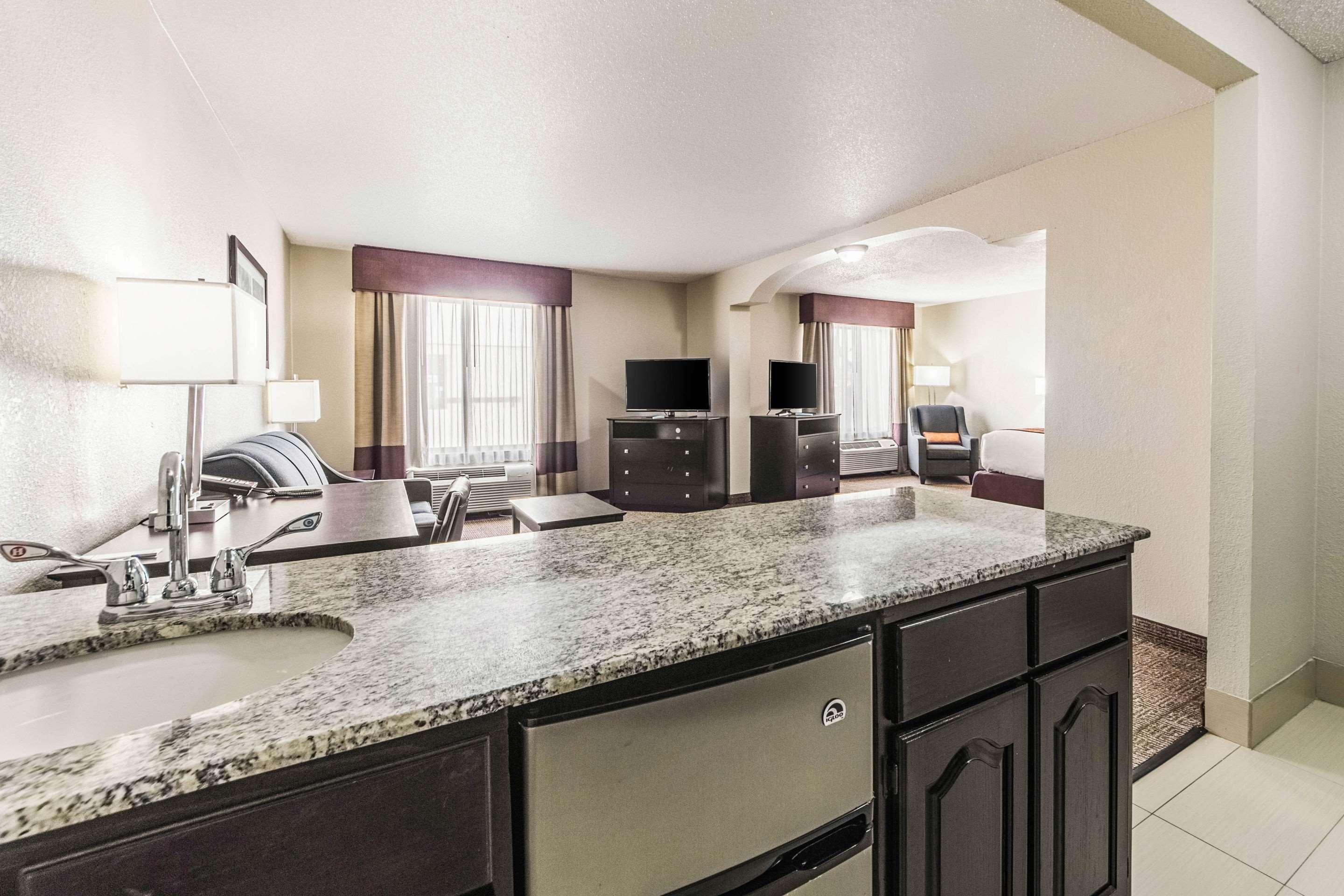 Comfort Inn Dallas Park Central Kültér fotó