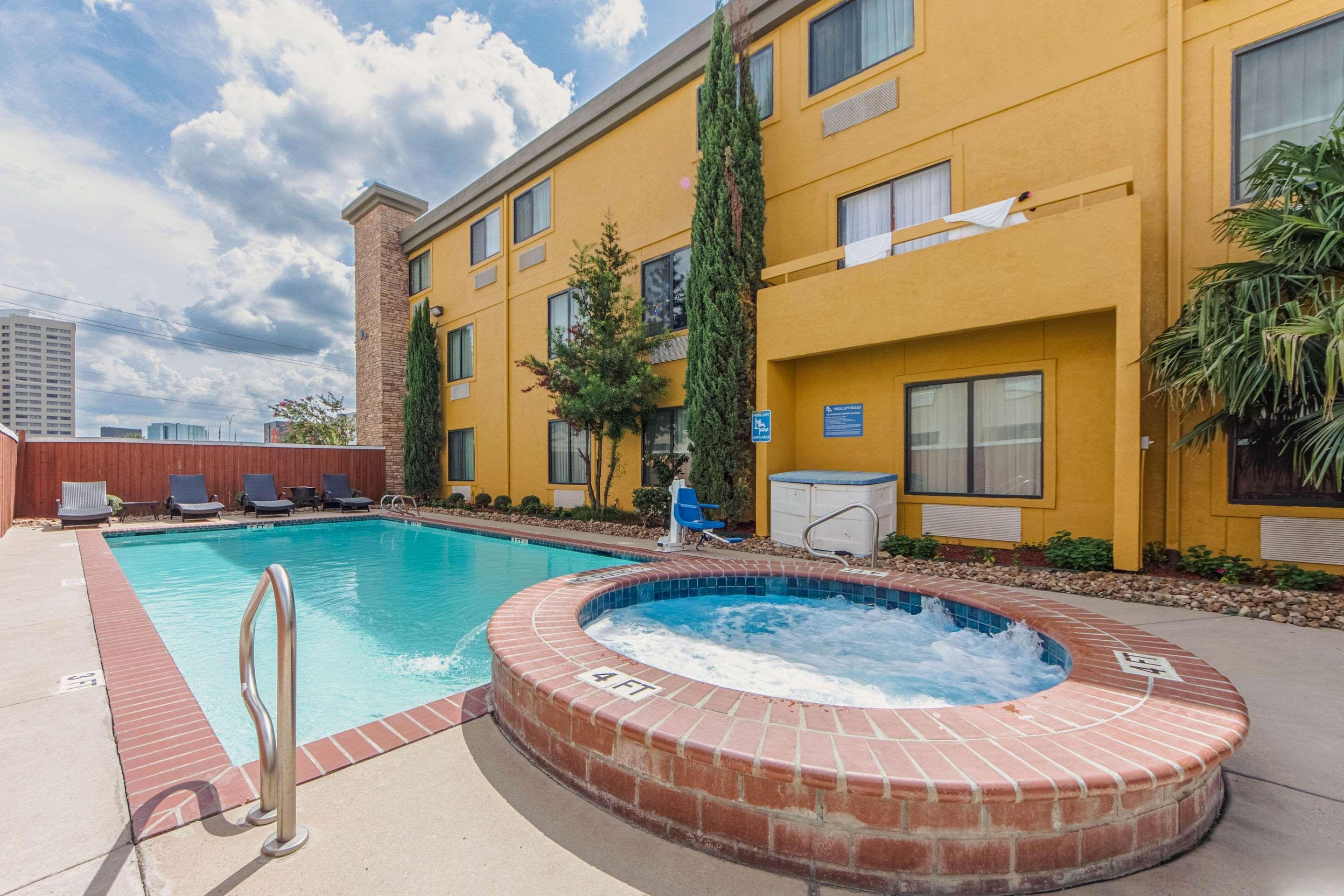 Comfort Inn Dallas Park Central Kültér fotó