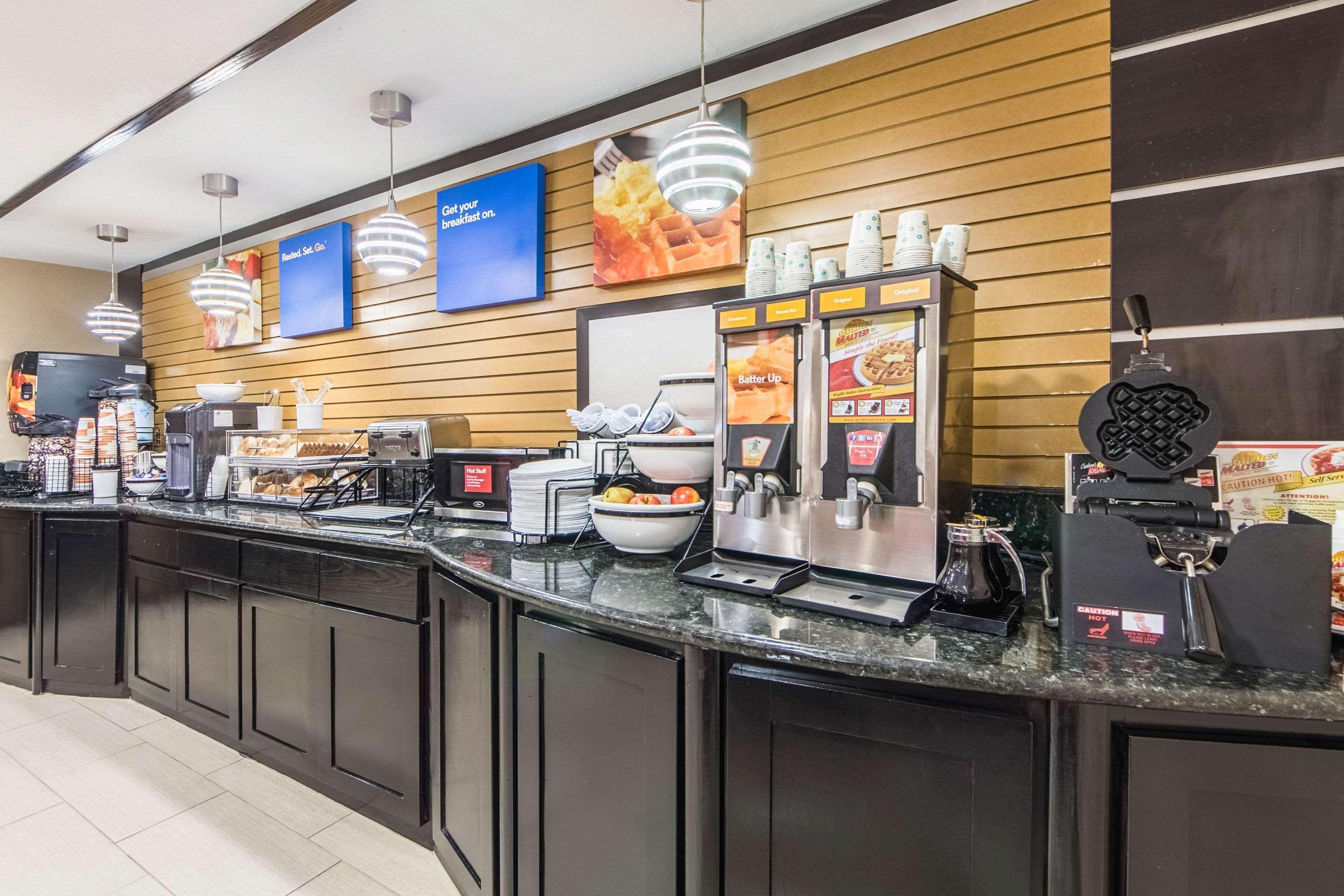 Comfort Inn Dallas Park Central Kültér fotó