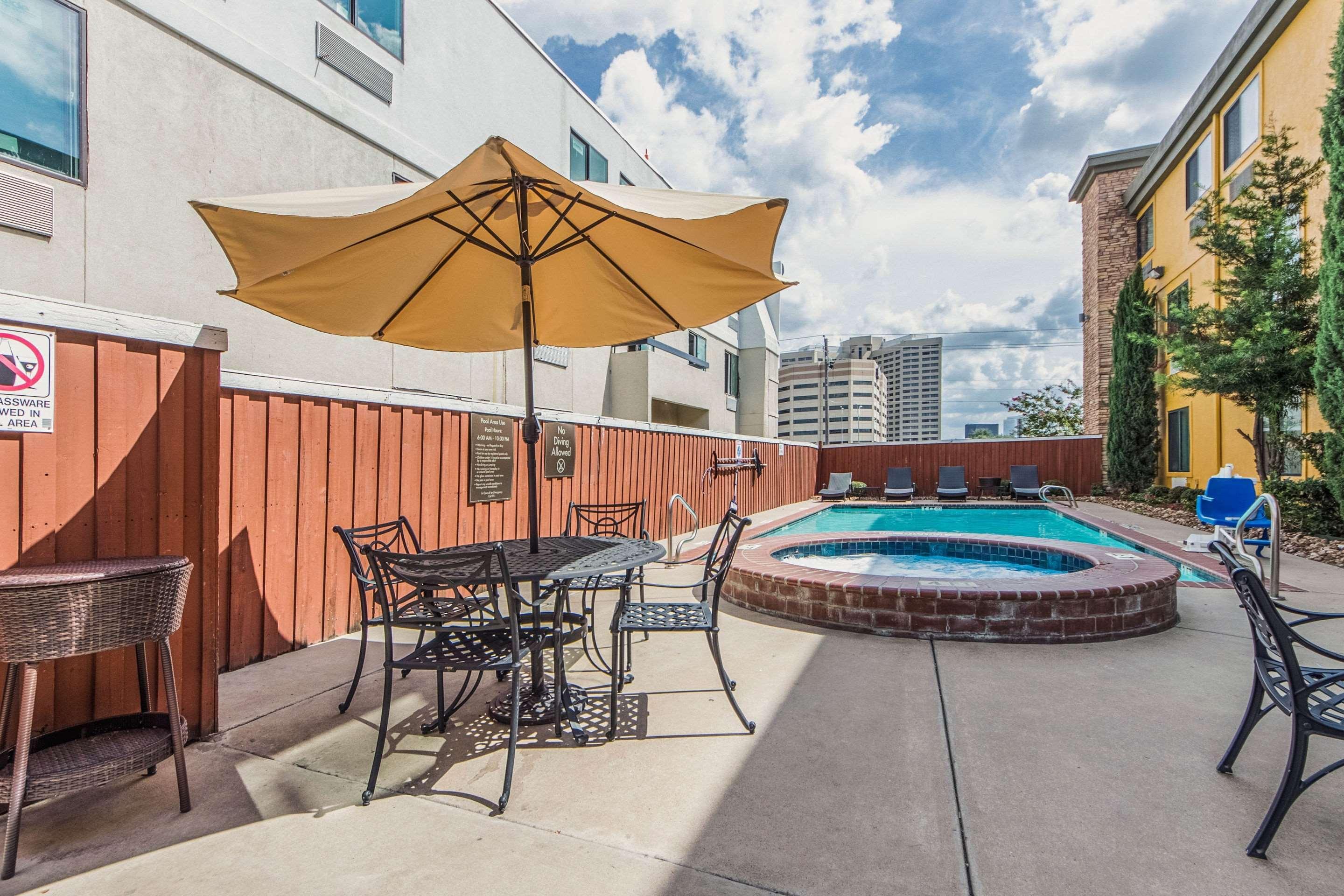 Comfort Inn Dallas Park Central Kültér fotó