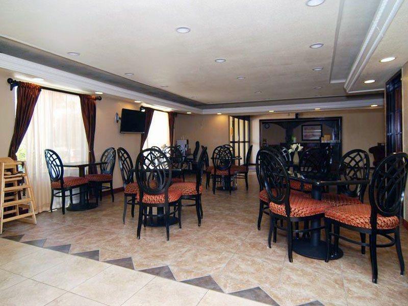 Comfort Inn Dallas Park Central Étterem fotó