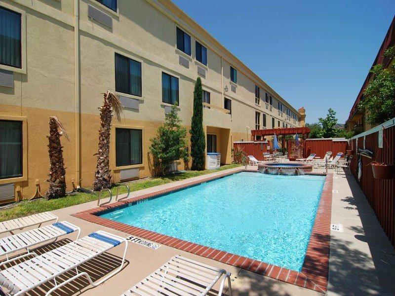 Comfort Inn Dallas Park Central Létesítmények fotó