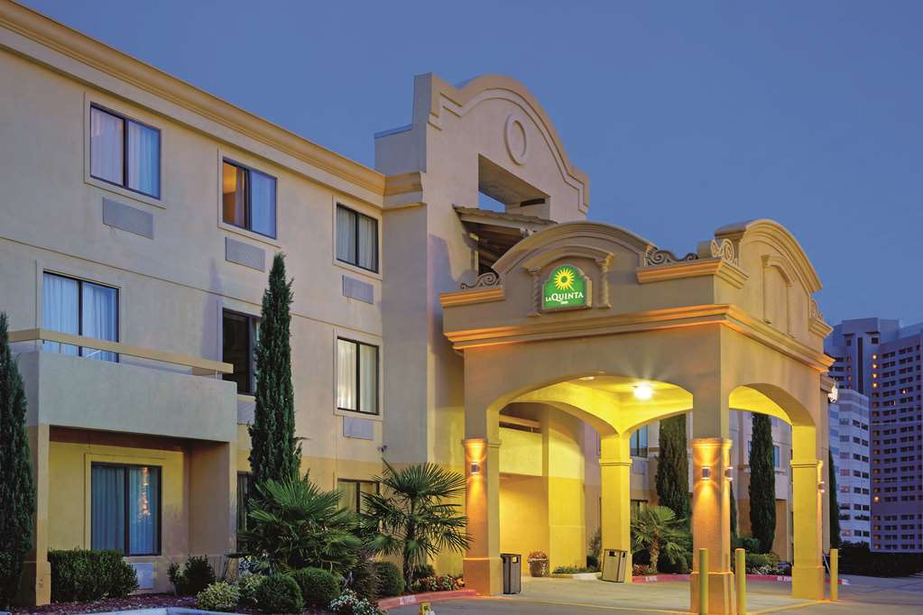Comfort Inn Dallas Park Central Kültér fotó